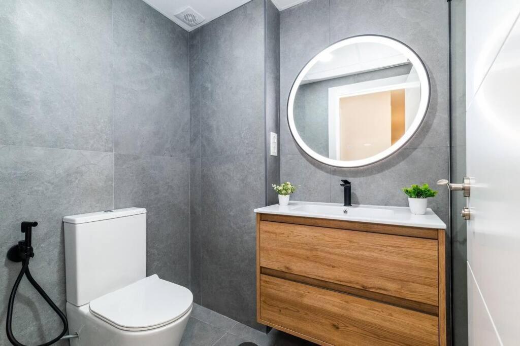 Modern Apartment Close To The City Center And Alhambra Γρανάδα Εξωτερικό φωτογραφία