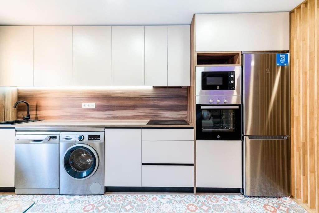 Modern Apartment Close To The City Center And Alhambra Γρανάδα Εξωτερικό φωτογραφία