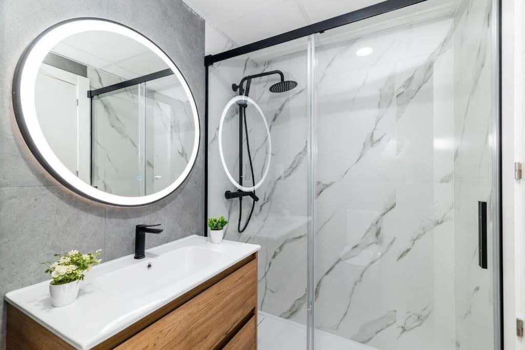 Modern Apartment Close To The City Center And Alhambra Γρανάδα Εξωτερικό φωτογραφία